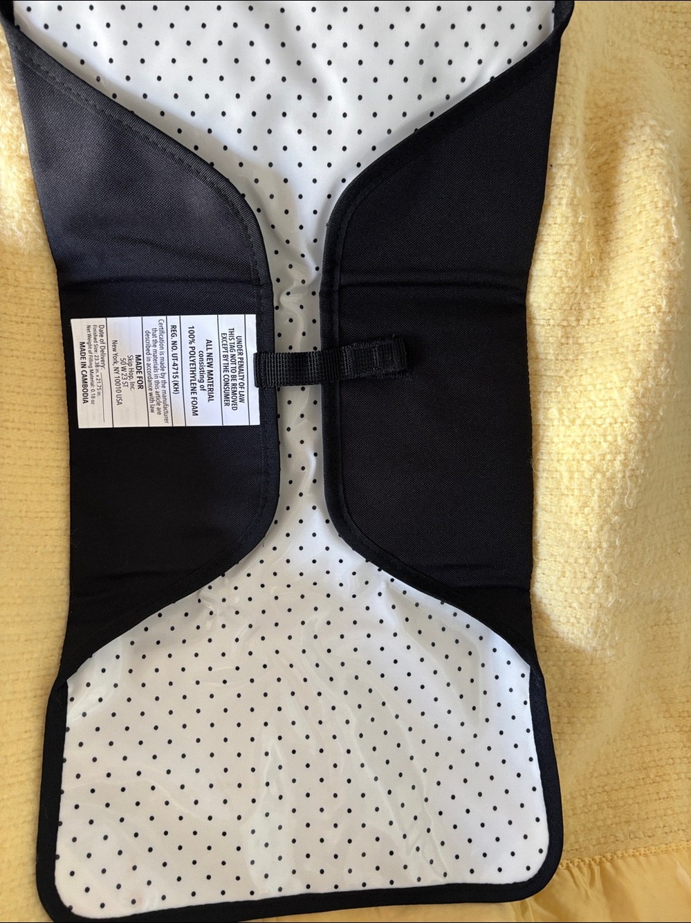 Skip hop baby diaper bag in great condition like new ,no tag